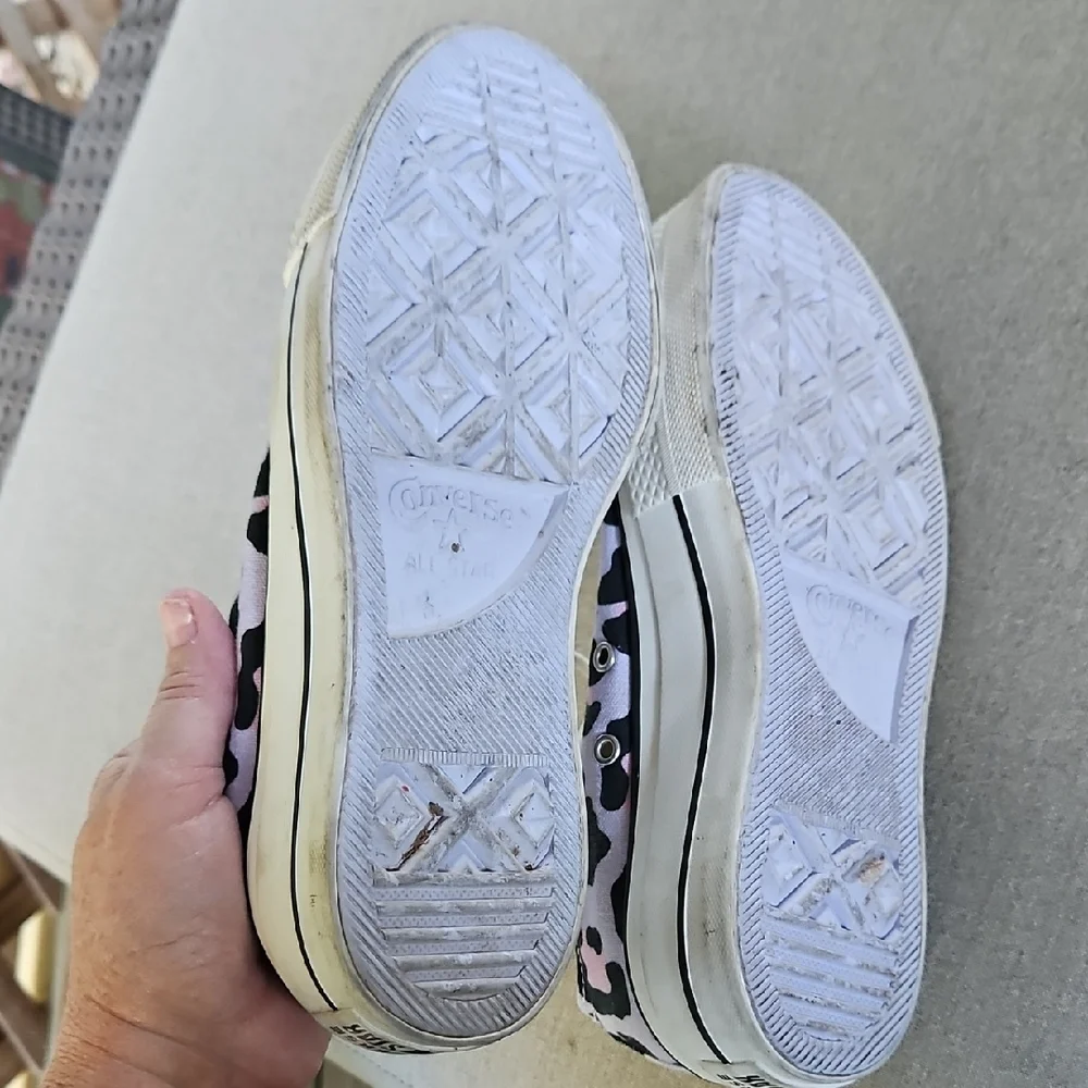 Converse Women's Stylish Leopard Animal Print Sneakers 6 - Picture 7 of 12